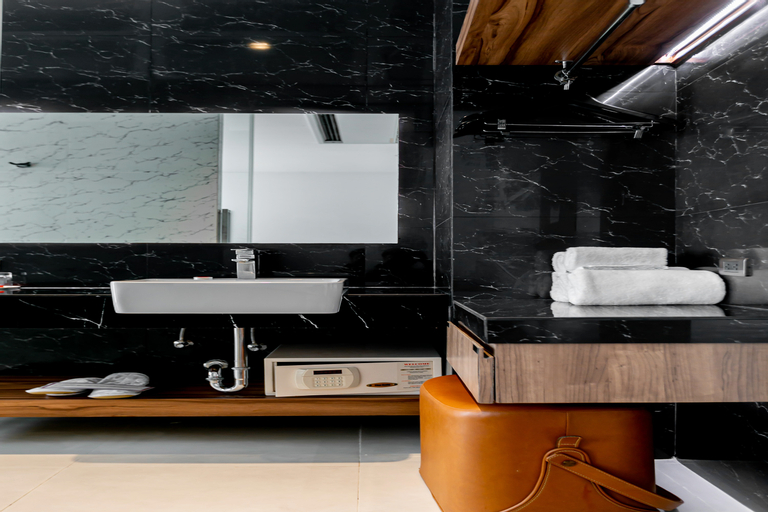 Bathroom 30