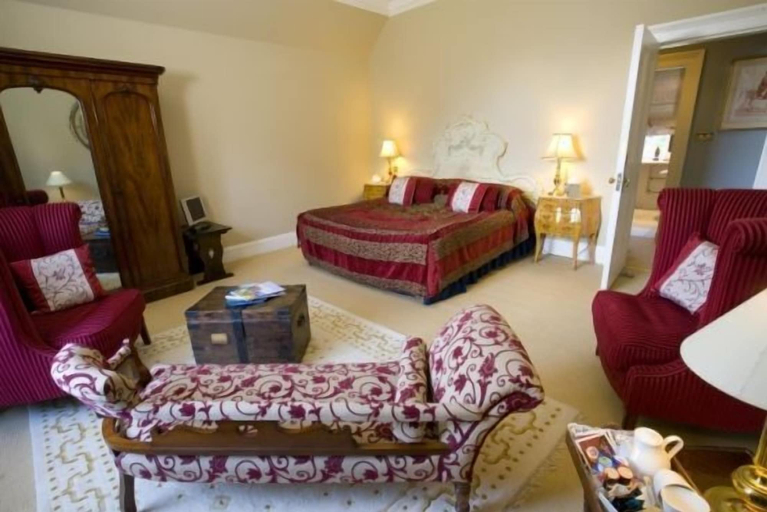 Bedroom 2, Ardanaiseig Hotel, Argyll and Bute