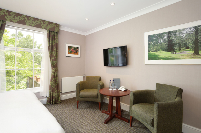 Bedroom 2, West Lodge Park Hotel, London