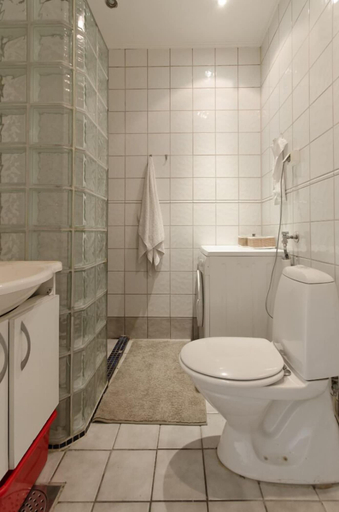 Bathroom, StayPlus Comfy 1BR Apt - Hip Area, Oslo