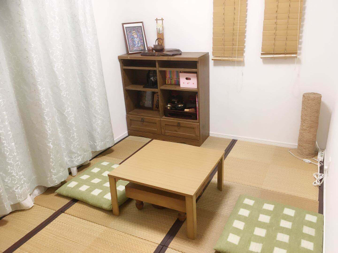Others 4, K's House, Itabashi