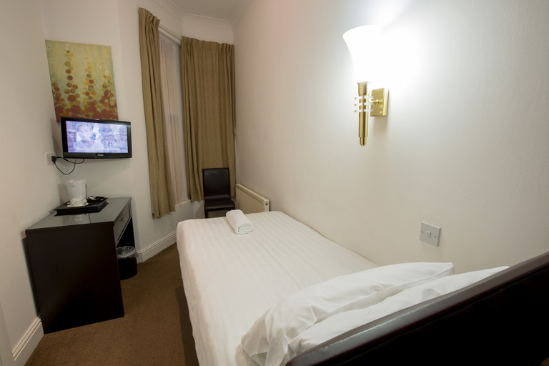 Bedroom 3, Cranford Hotel, London