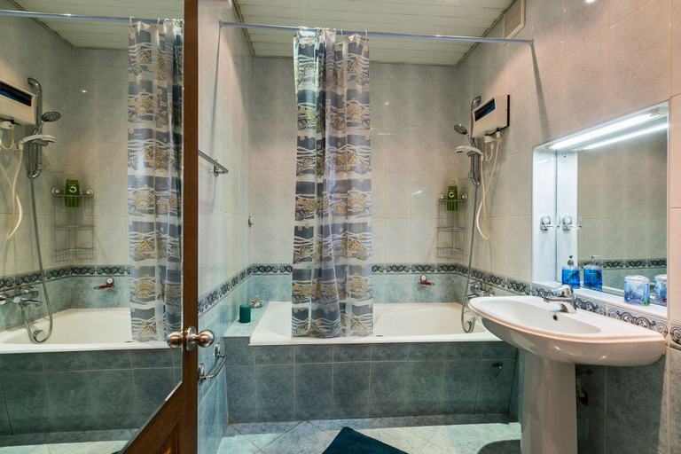 Bathroom 4, Moscow City Apartments Boulevard Ring, Central