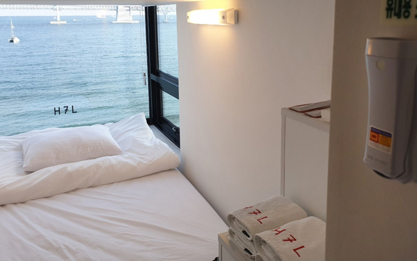 Bedroom 3, H7L, Suyeong