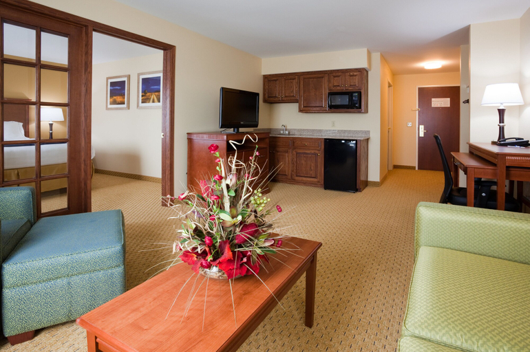 Others 5, Holiday Inn Express Sheboygan-Kohler by IHG, Sheboygan