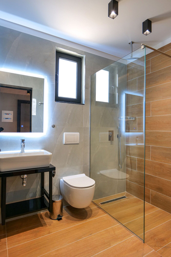 Bathroom 4, Seawave Hotel, Sarandës