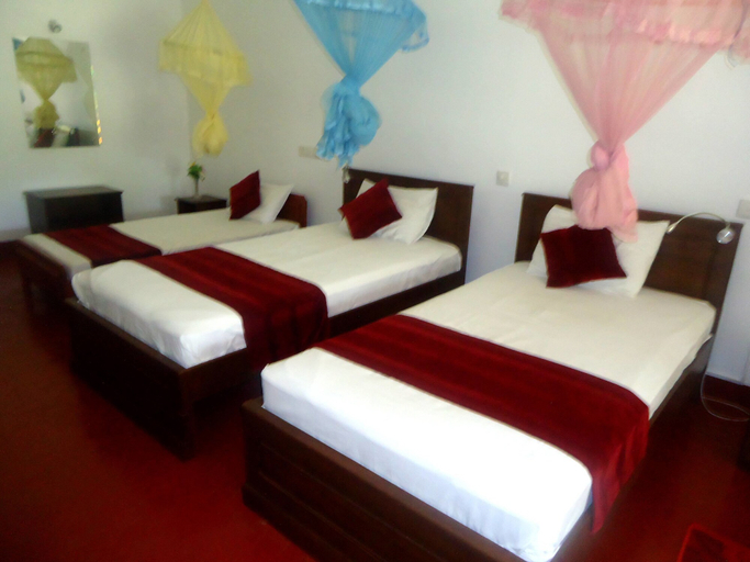 Bedroom 4, White Sand Beach Inn, Kuchchaveli