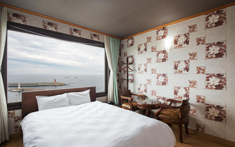 Bedroom 3, Benikea Mountain and Sea Sokcho, Sokcho