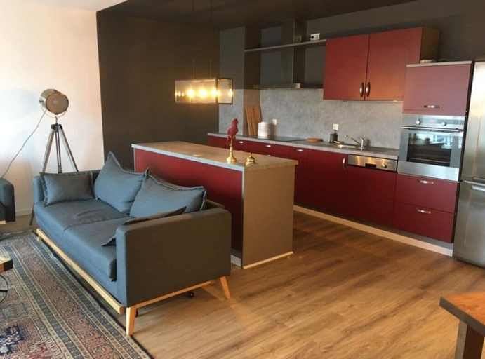 Luxury Large 4 Beds, 3 Balconies, 110 m2 - Parking, Luxembourg