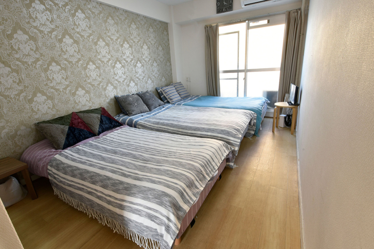 Bedroom 2, Ohma 2312, Osaka