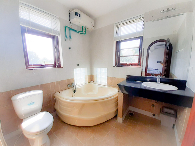 Bathroom 3, Sun Villa, Nha Trang