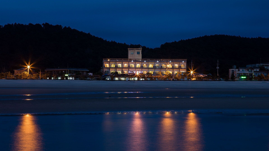 Exterior & Views 1, Seohaean Resort, Taean