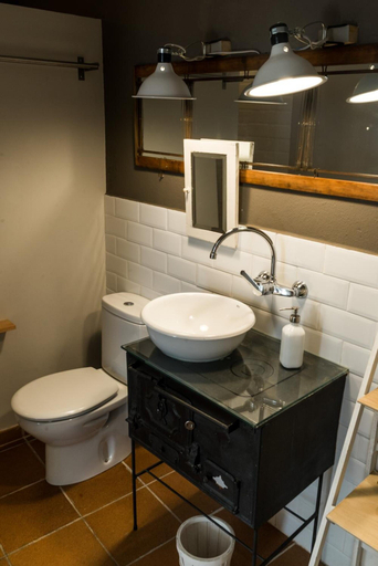 Bathroom 4, Marakasa B&B, Girona