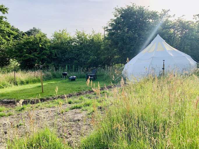 Others 5, Star Gazing Bell Tent Farm Stay, Leicestershire
