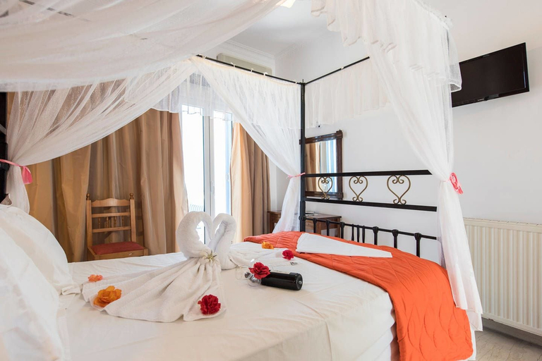 Bedroom 3, Hotel Lodos, South Aegean