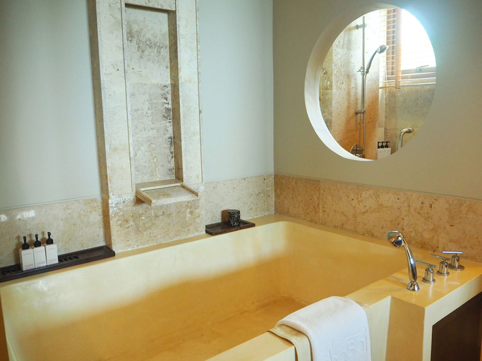 Bathroom 5, Seaview Apartment at Casavela Samui, Ko Samui