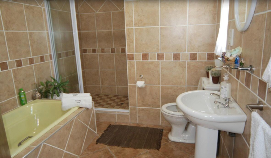 Bathroom, Umkomaas Guest House, eThekwini