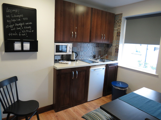 Others, Wildwood Apartment