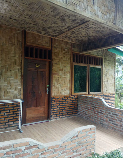 Exterior & Views 22