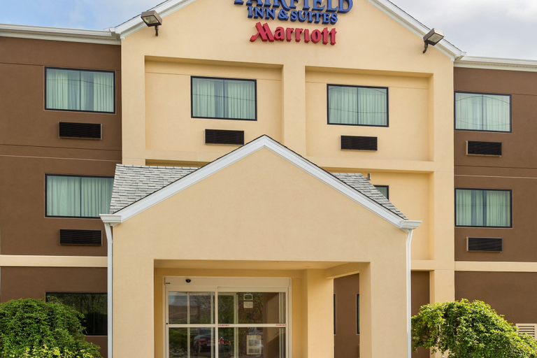 Exterior & Views, Fairfield Inn & Suites by Marriott Springfield, Clark