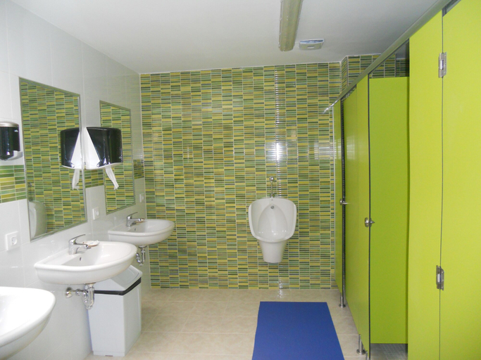 Bathroom 3, Albergue La Estación - Hostel, A Coruña