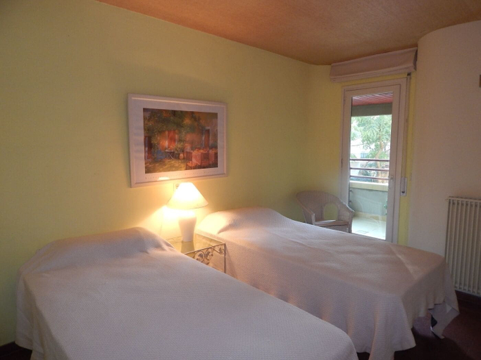 Bedroom 3, Apartamento 1a linea de mar Capanema, Girona