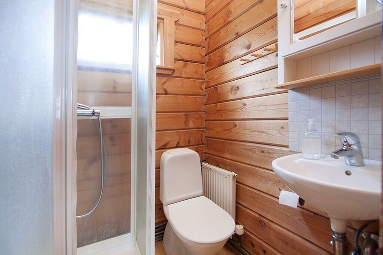 Bathroom 3, Núpar Cottages, Ölfushreppur