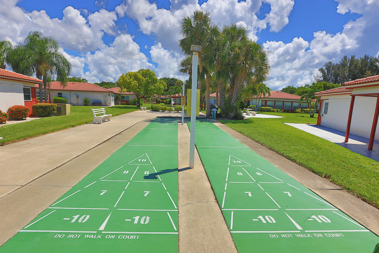 Others 2, VH 206C, Sarasota