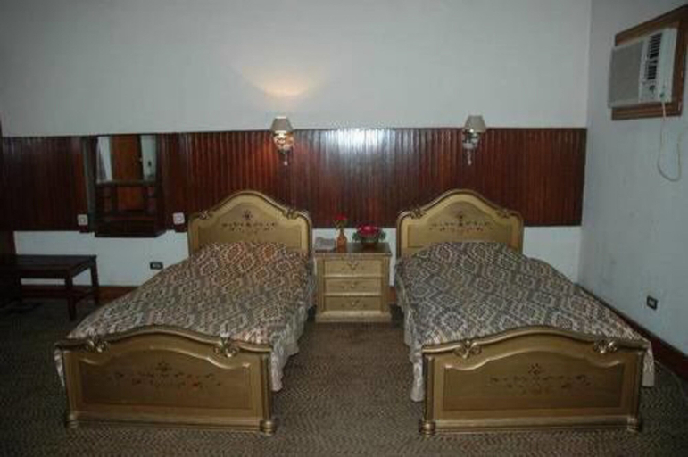 Bedroom, Flashman's Hotel, Rawalpindi