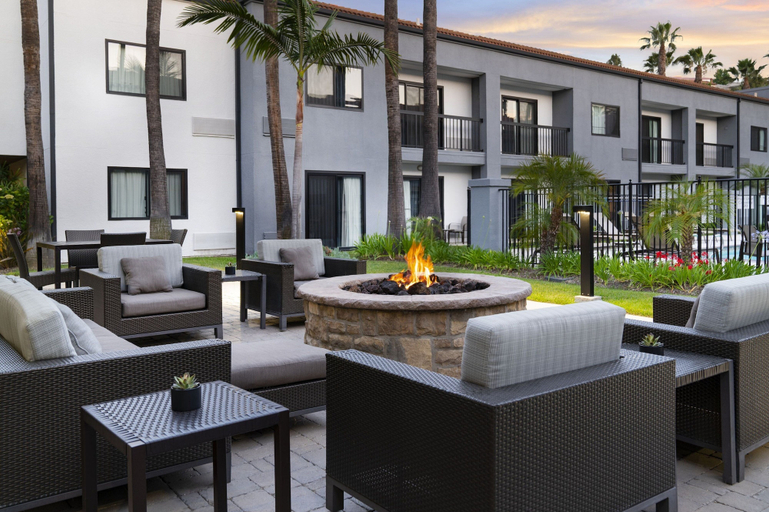 Food & Drinks 5, Courtyard by Marriott LA Hacienda Heights/Orange County, Los Angeles