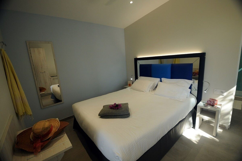 Bedroom 3, Riva Bella Naturiste Thalasso & Spa Resort, Haute-Corse