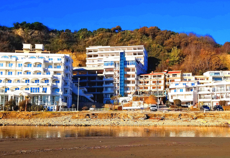 Exterior & Views 2, Hotel La Rosa Negra