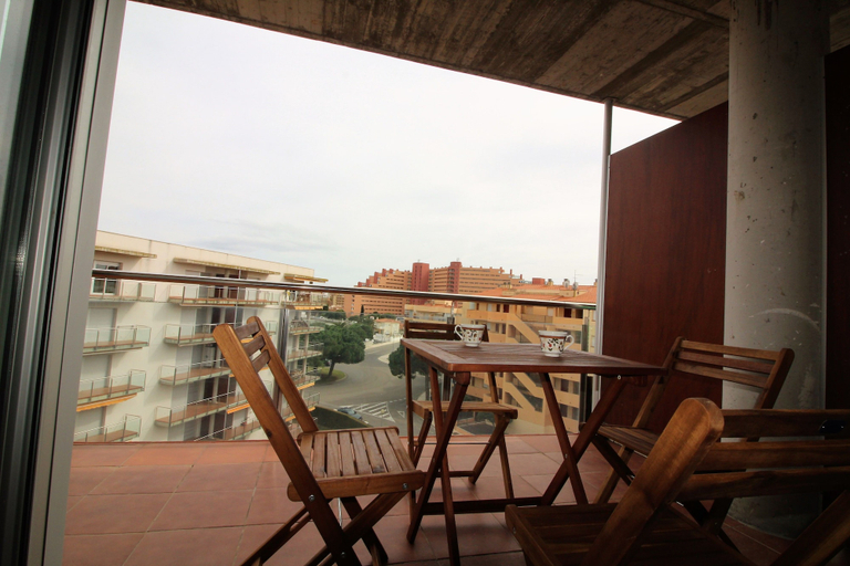 Others 4, Apartamento 3315- Les Marines Mestral 5-7, Girona