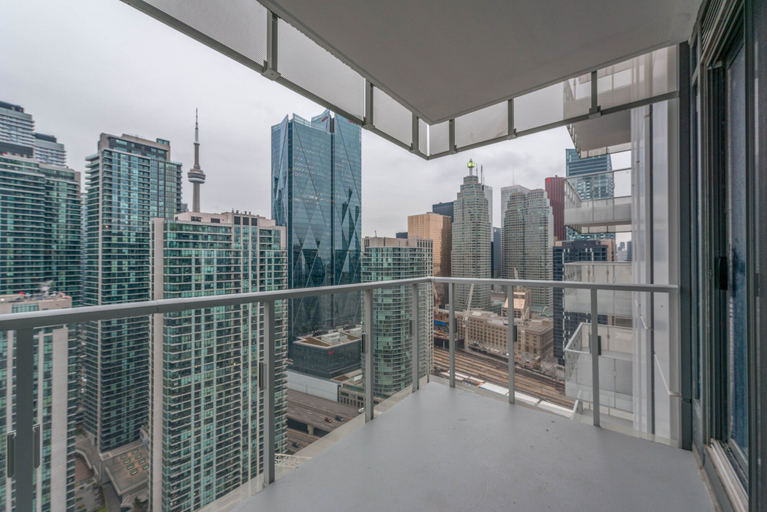 Others 5, PlanURstay - Harbour Front Toronto, Toronto