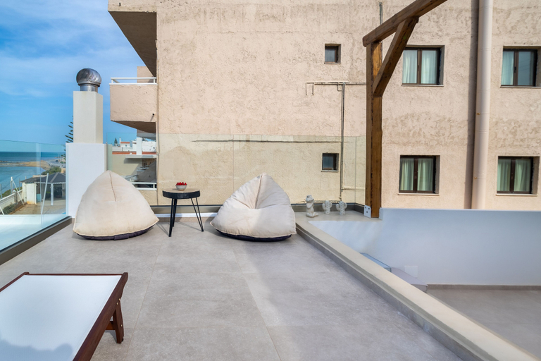 Sport & Beauty, Wave Suite By the Sea, Crete