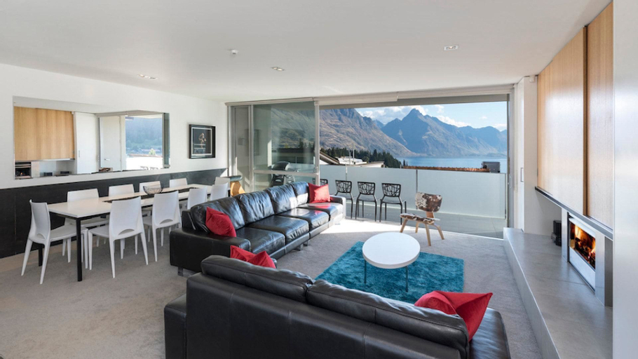 Brilliant Central Location, Queenstown-Lakes
