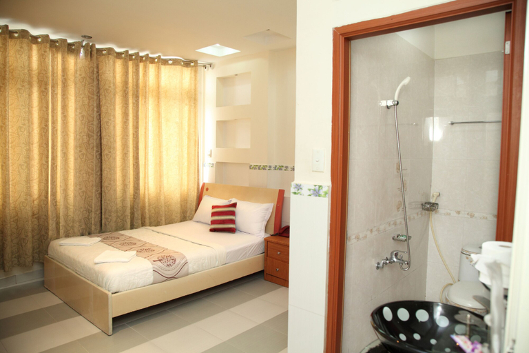 Bedroom 1, Minh Quang Hotel, District 1