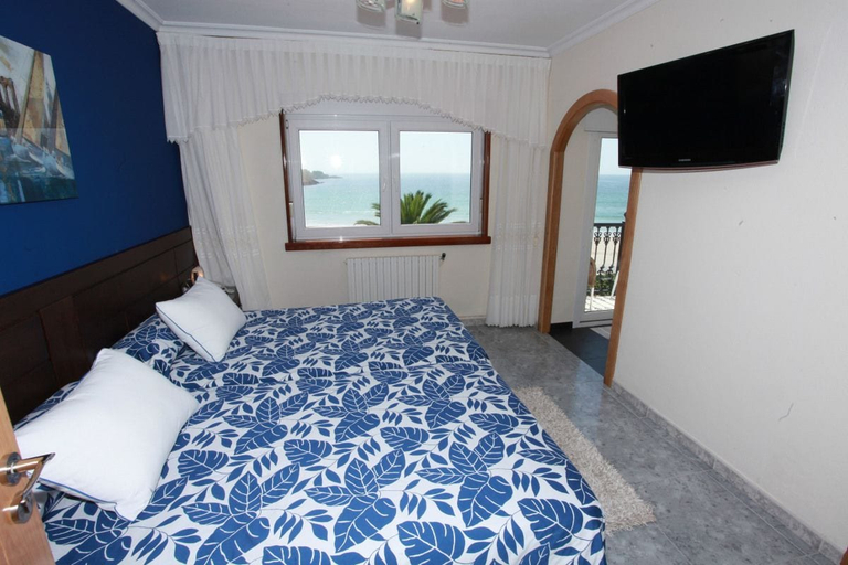 Bedroom 3, Playa de Estorde, A Coruña