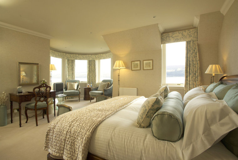 Bedroom 2, Loch Ness Lodge, Highland