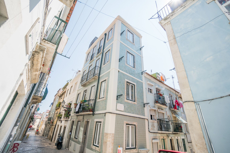Exterior & Views 2, Madragoa Studio 3, Lisbon