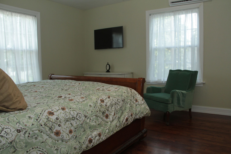 Bedroom 3, The Oaks Bed and Breakfast, Hopkins