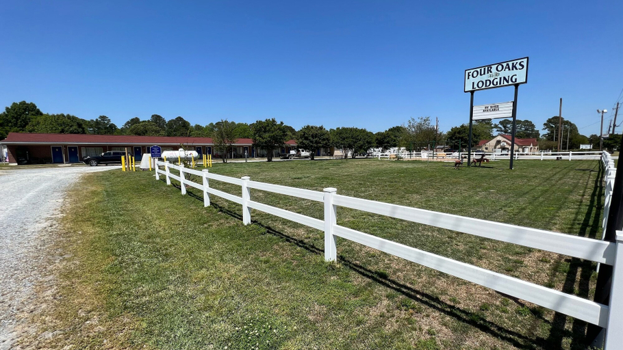 Others 5, Four Oaks Lodging & RV Resort, Johnston