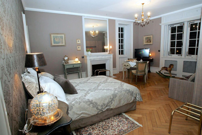 Bedroom 4, Chambres d'Hôtes Le Balcon du Prince, Doubs