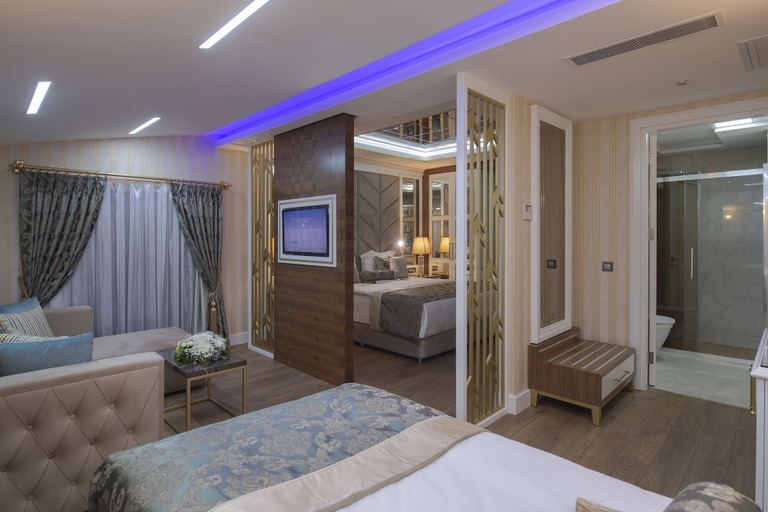 Bedroom 2, Elysium Green Suites, Antalya