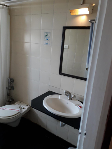 Bathroom 5, Hotel Vrishali Executive Kolhapur, Kolhapur