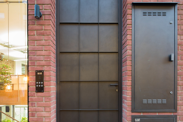 Exterior & Views 2, Hatton Wall by Servprop, London