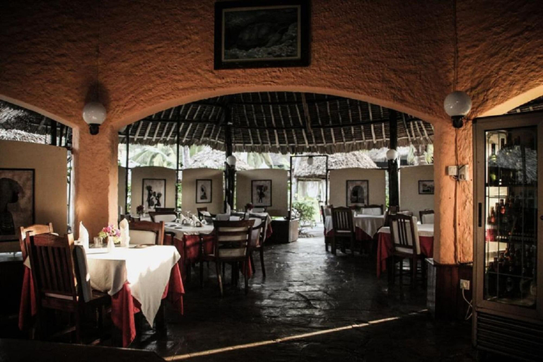 Food & Drinks 5, Ascot Residence 2 Min Walk to the Beach, Kilifi North