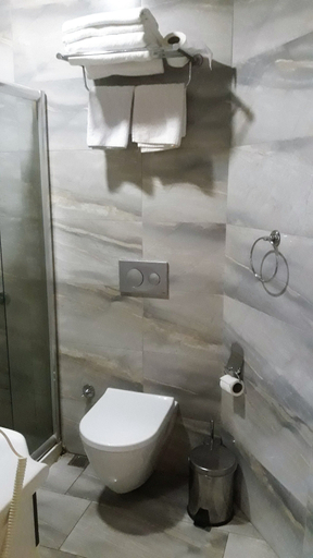Bathroom 5, Miss City Hotel Taksim, Beyoğlu