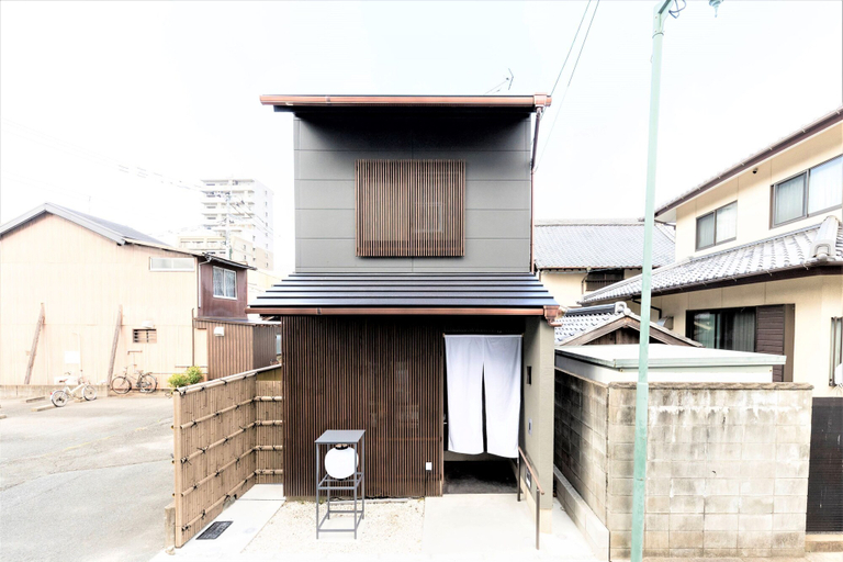 Exterior & Views, Hakata Machiya Hotel - Kamigofuku -, Fukuoka