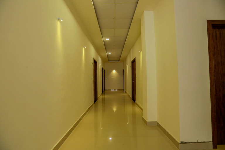 Others 4, Le Noor, Ernakulam